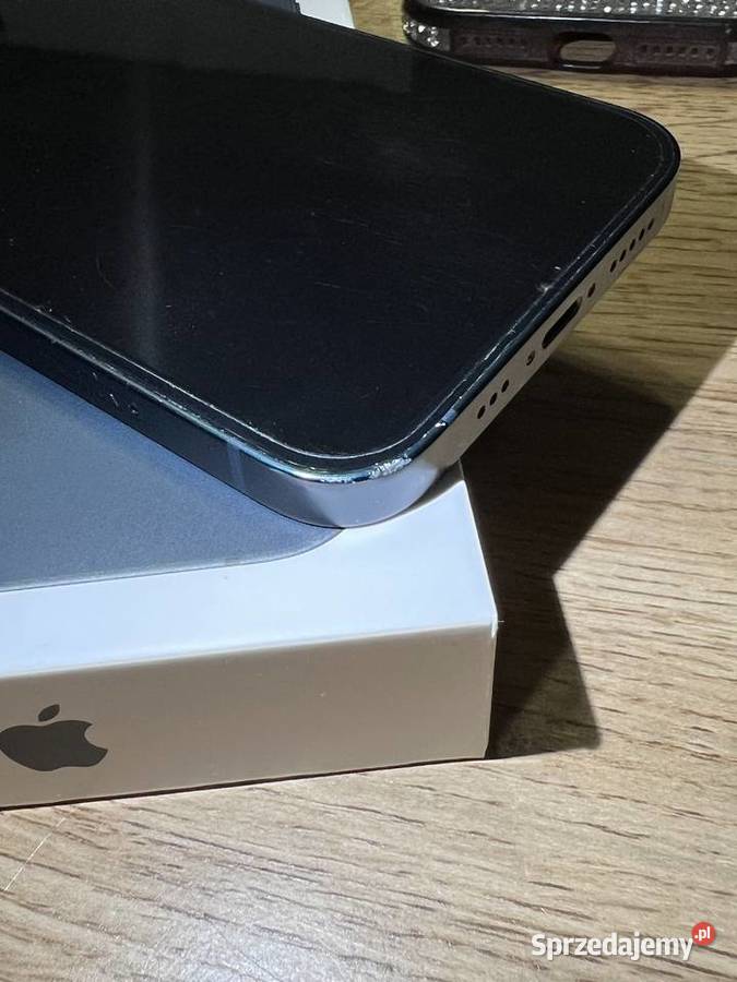 iPhone 13 midnight etui sprzedam