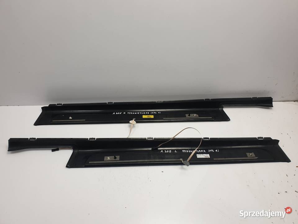 Mercedes A205 W205 NAKŁADKA PROGOWA listwa Kpl Rudka
