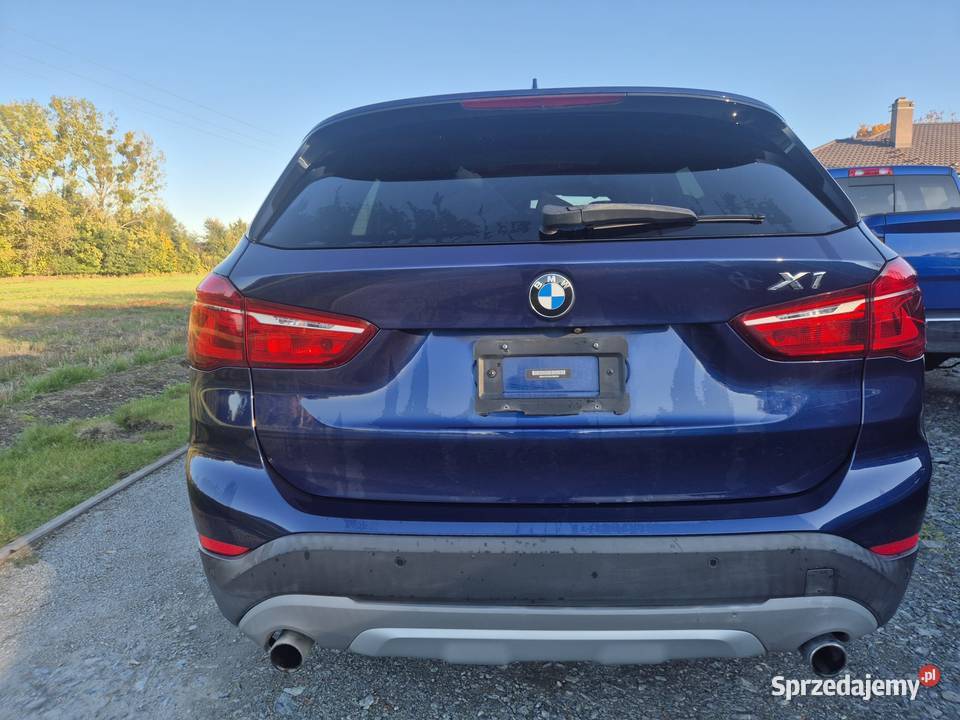 BMW X1 20 xDrive kosmetyczna szkoda zadbana na Żórawina