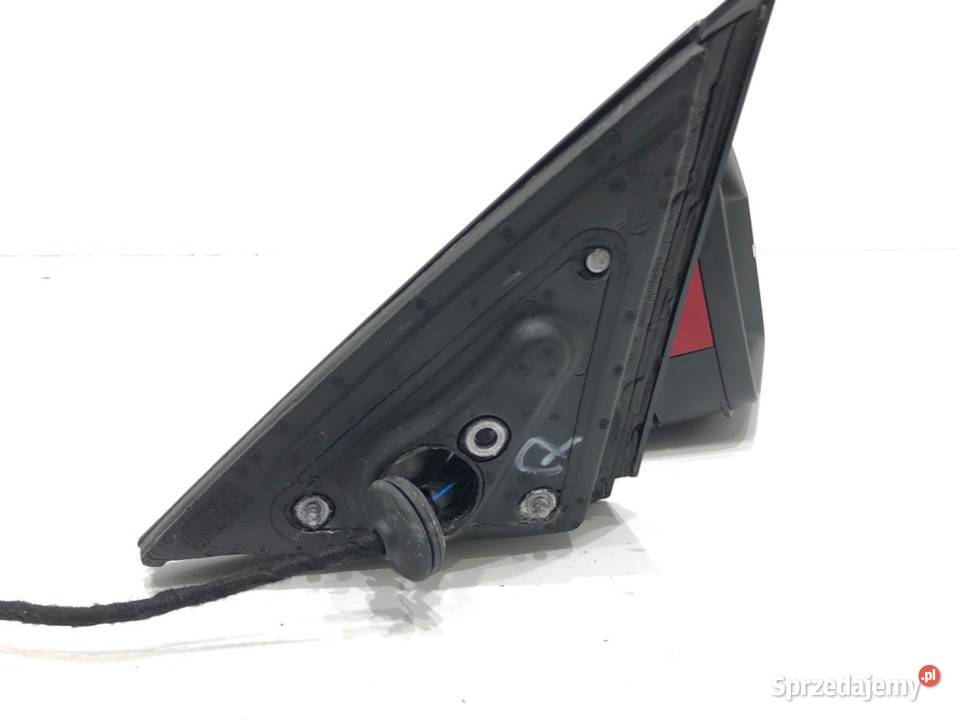 LUSTERKO PRAWY SKODA KAMIQ Crossover CZERWONY osobowe sprzedam