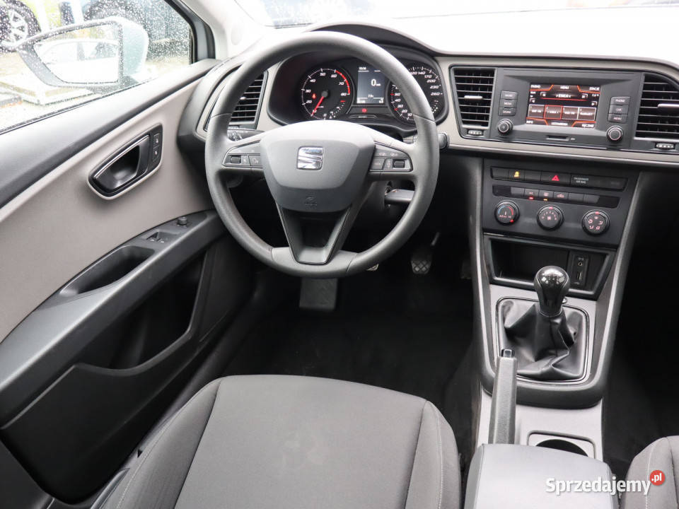 Seat Leon 12 TSI nieuszkodzony Katowice