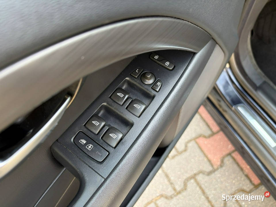 Volvo V70 20 D2 Xenony Podgrzewane fotele bluetooth Lipówki