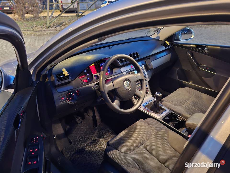VW PASSAT b6 20tdi 140 sprawnydobrze wyposażony manualna Passat dolnośląskie Wrocław