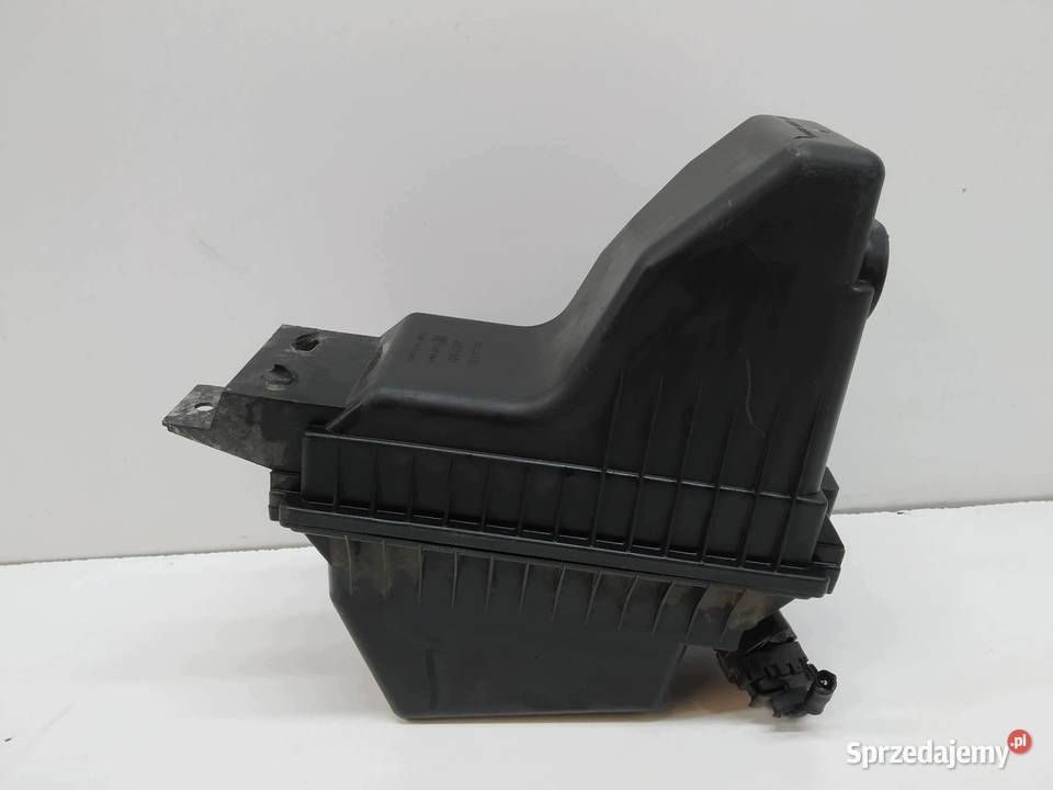 OBUDOWA FILTRA POWIETRZA Suzuki Swift IV Obudowy filtrów