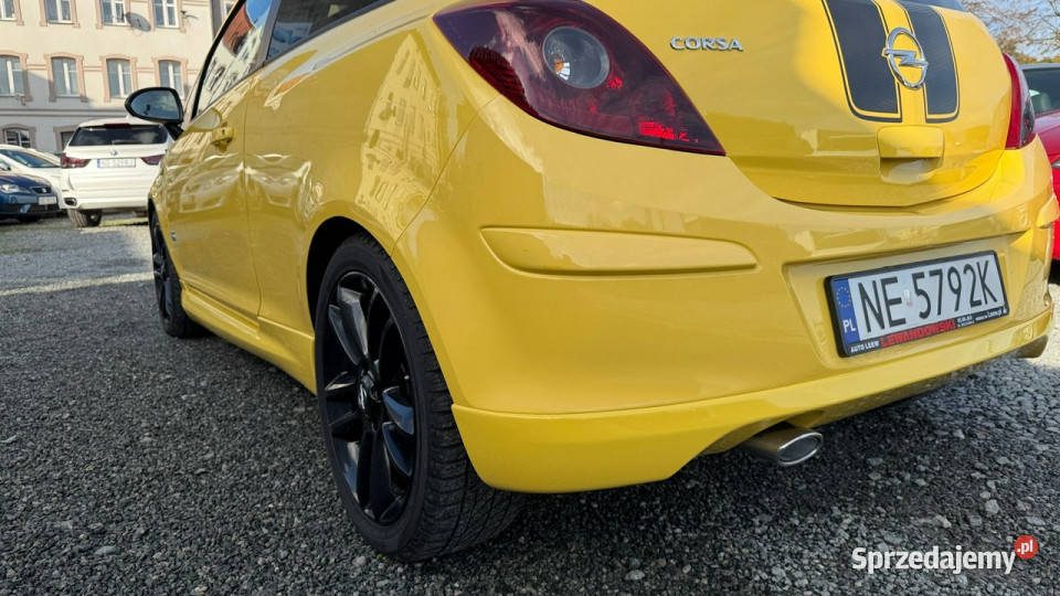 Opel Corsa Benzyna Zarejestrowany Ubezpieczony D Rok produkcji 2013 Corsa Opel warmińsko-mazurskie