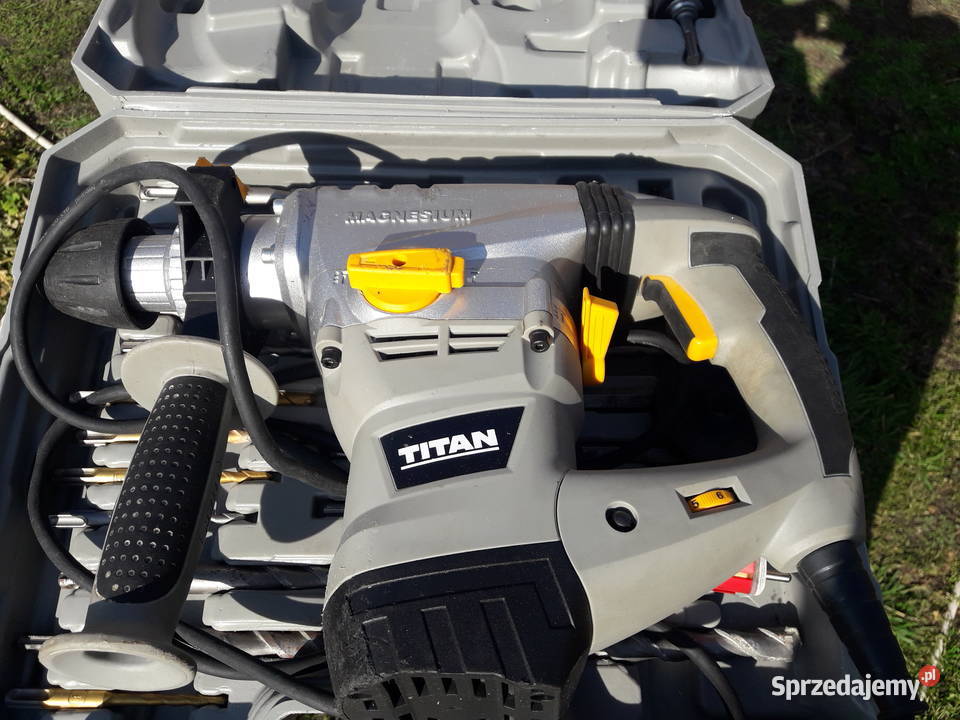 Młot udarowy marki Titan model TTB631SDS duża Młoty udarowe sprzedam