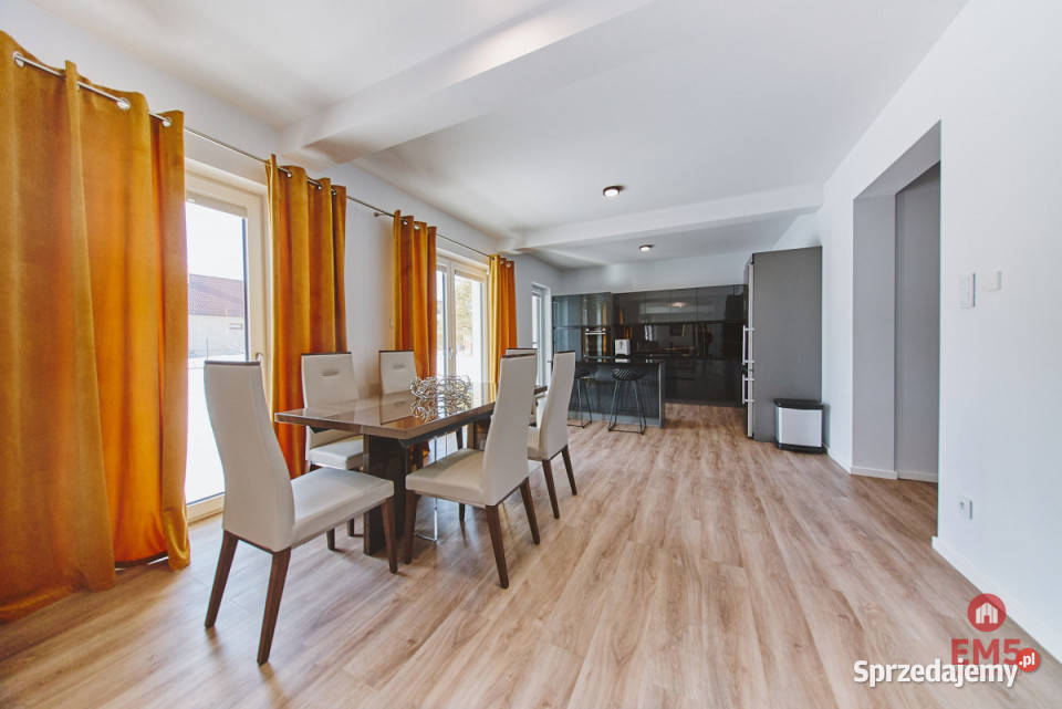 Dom wolnostojący 890m2 Raczki sprzedam