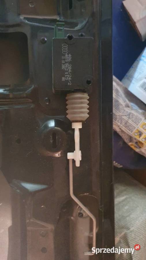 SIŁOWNIK ZAMKA KLAPY BAGAŻNIKA AUDI śląskie