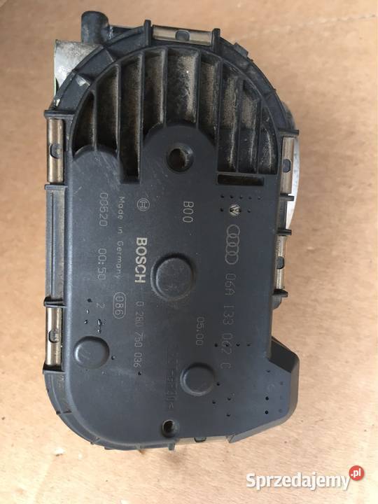 Przepustnica Audi A3 8L 18 turbo 06A133062C pomorskie Chojnice