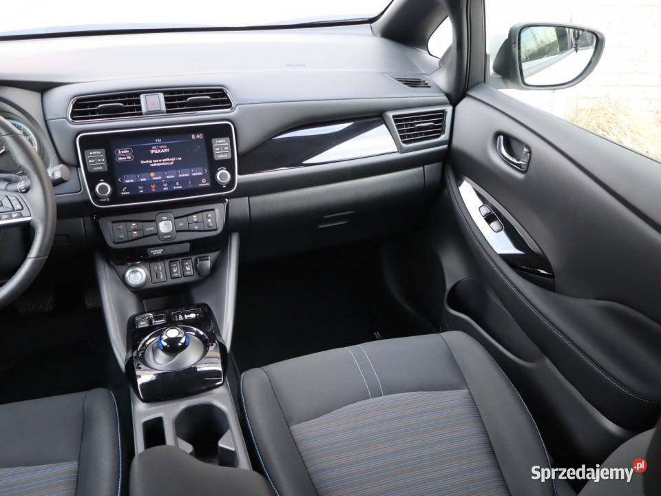 Nissan Leaf 40 kWh światła do jazdy dziennej Katowice