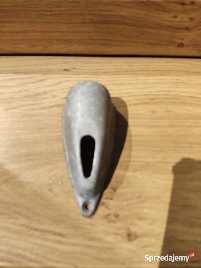 Część tylnej lampy jakiegoś jednośladu