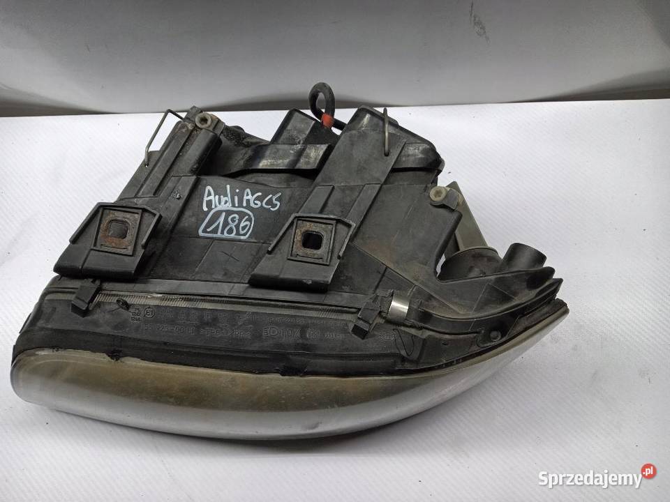 LAMPA PRZÓD PRZEDNIA LEWA AUDI A6 C5