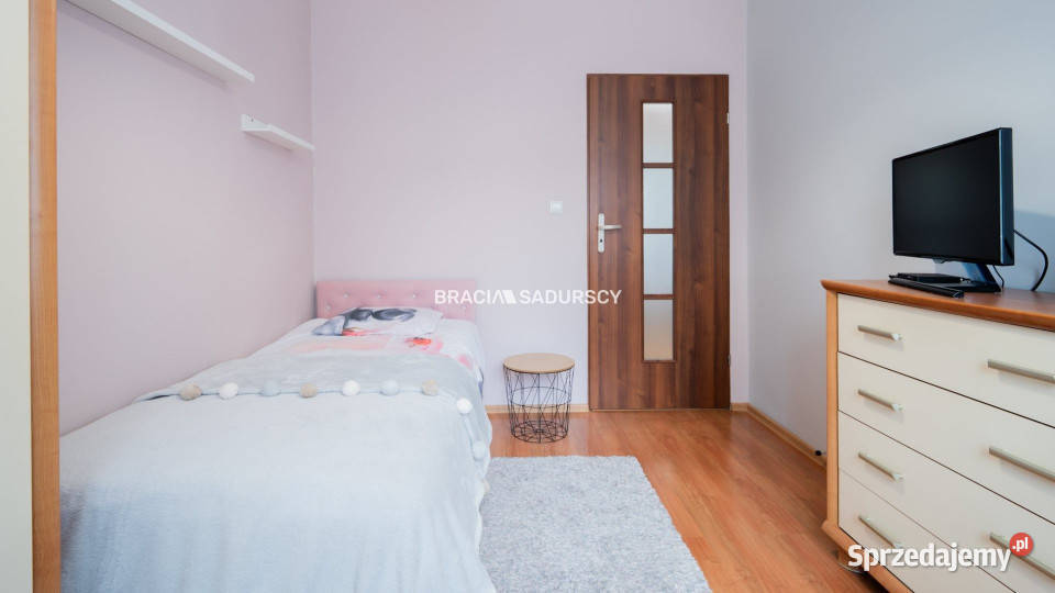 sprzedaży mieszkania 6523m2 3 pokojowe Kraków sprzedam