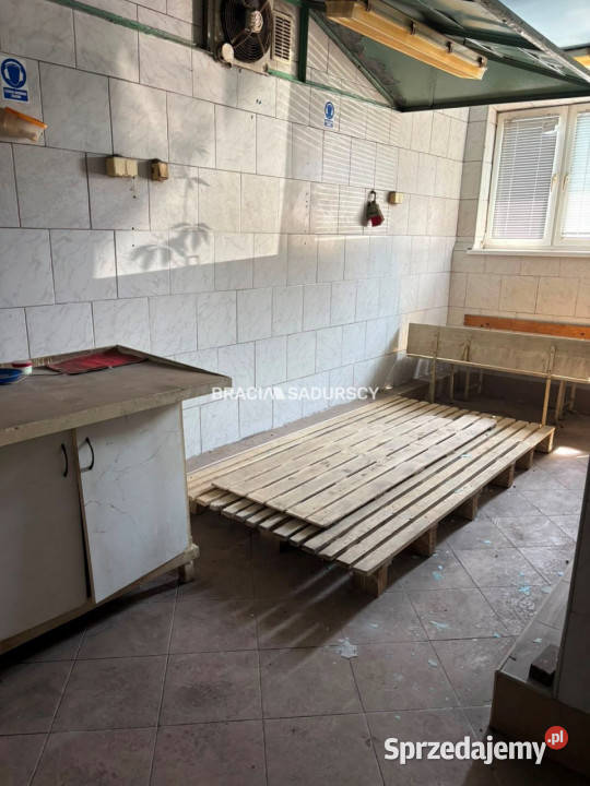 Ogłoszenie lokal Kraków Wapiennik 70m2