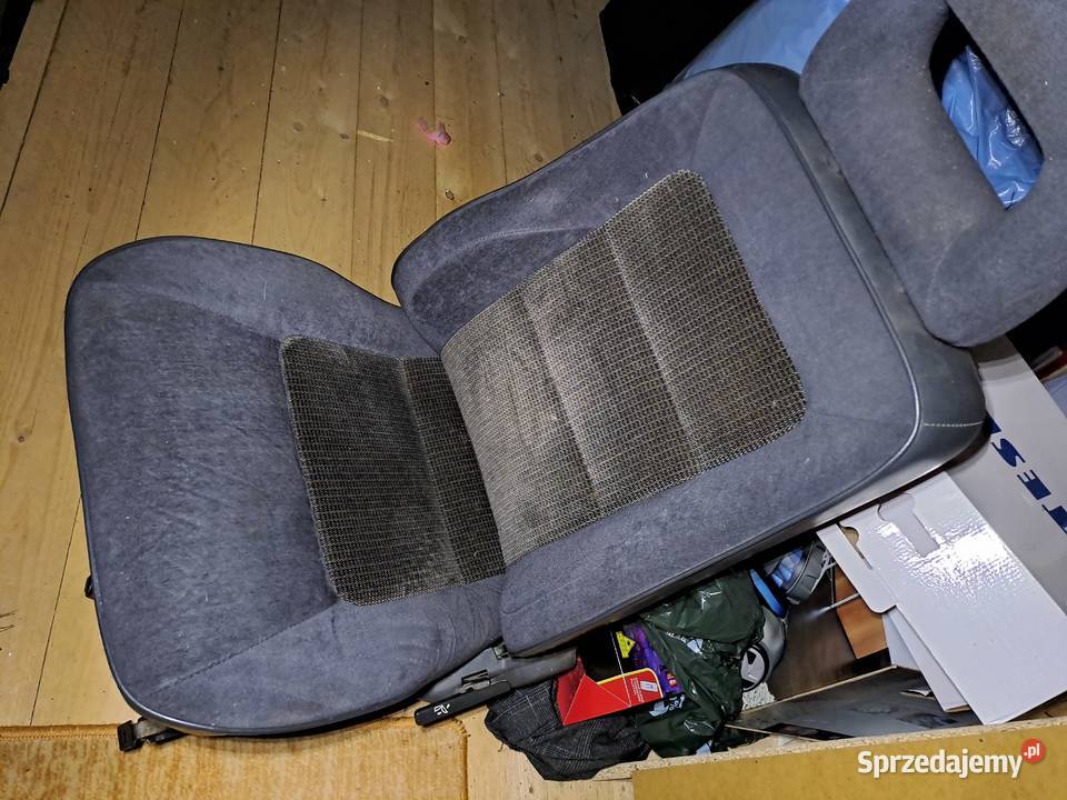 Pajero 1 90r krótki fotel kanapa oryginał super Wyposażenie wnętrza Myślibórz