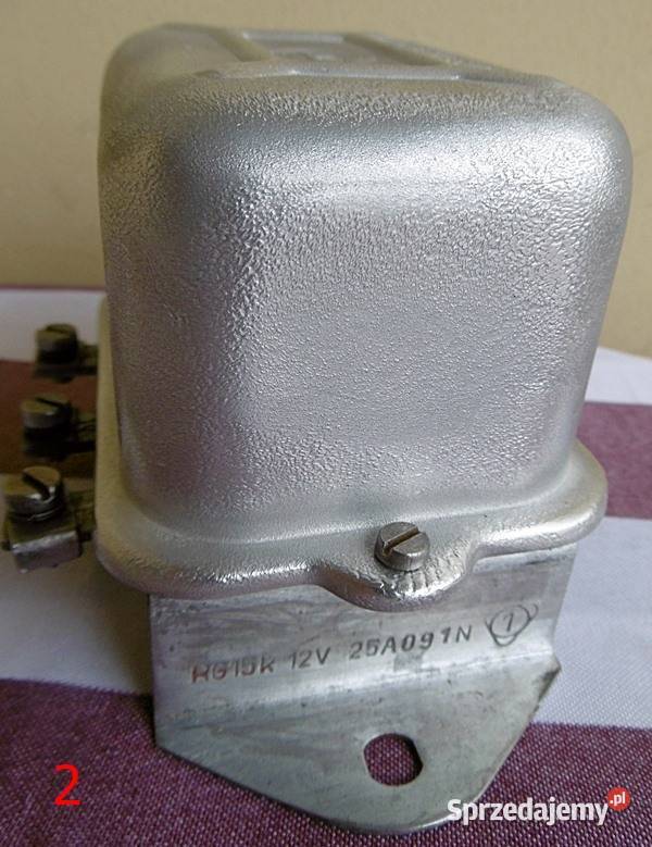 Regulator napięcia prądnicy RG15k 25 A 12 V