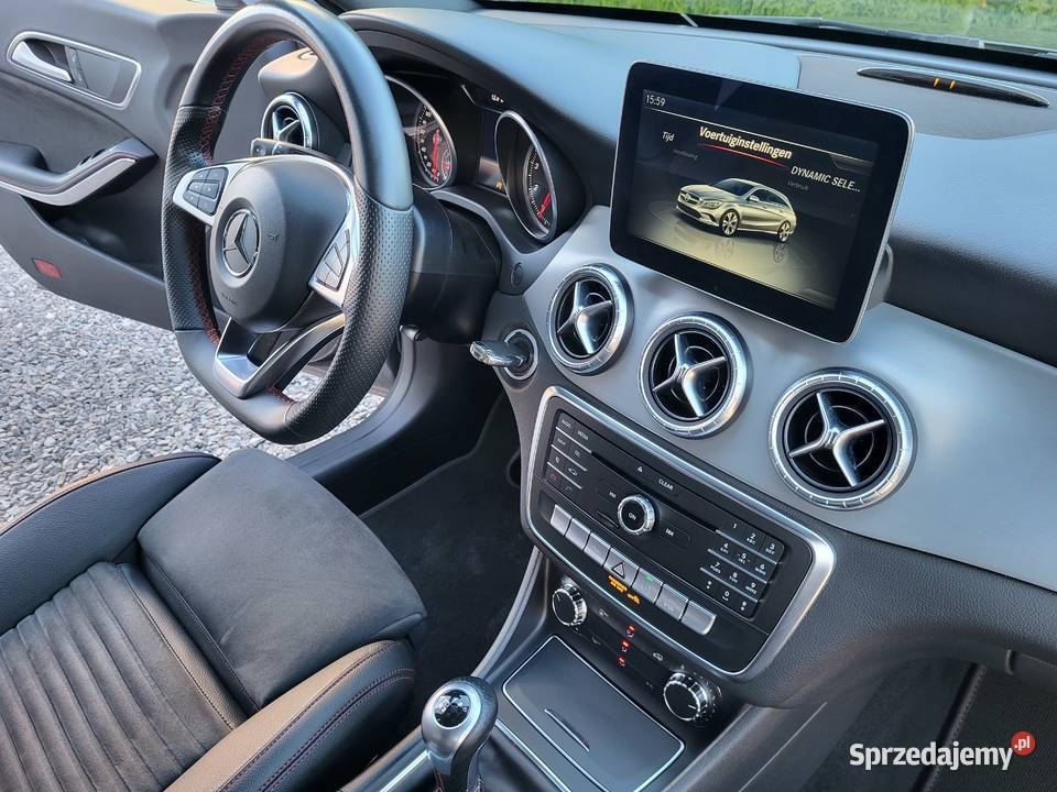 Mercedes Cla 16 T 122 AmgLine Rok produkcji 2017 Ostrowiec Świętokrzyski