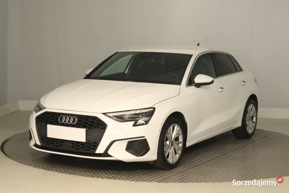 Audi A3 30 TFSI asystent pasa ruchu A3 Zabrze