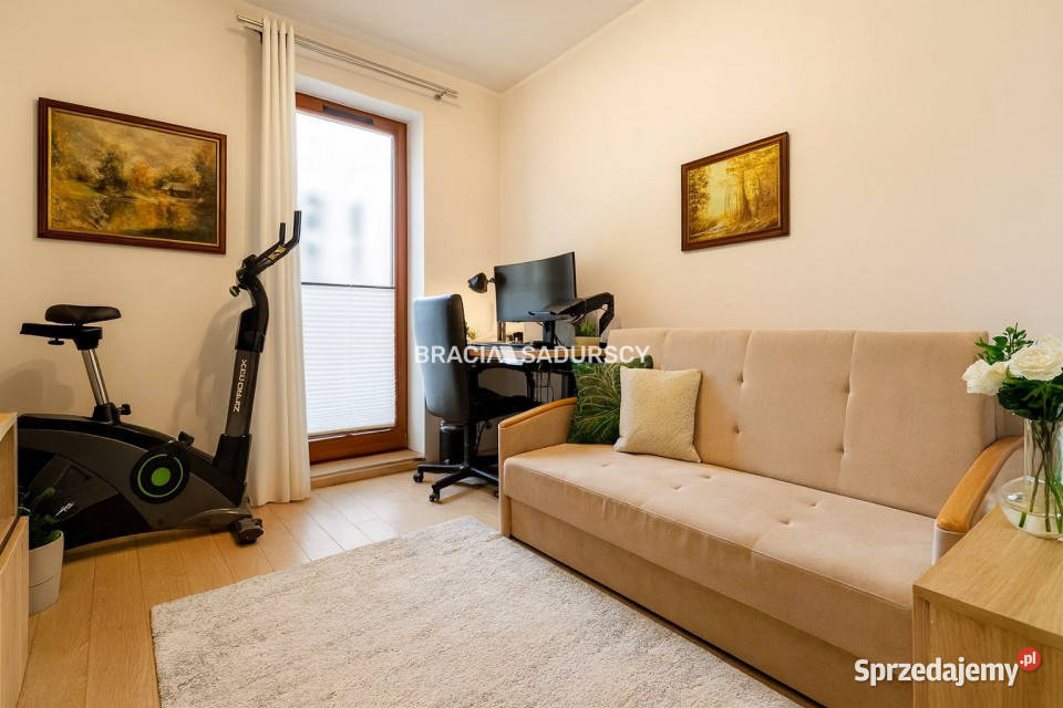 Sprzedam mieszkanie 774m2 3 pokojowe Kraków os