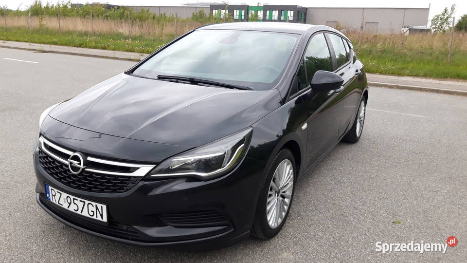 Opel Astra 16 D 110 2016 rSuper Stan Rok produkcji 2016 Rzeszów