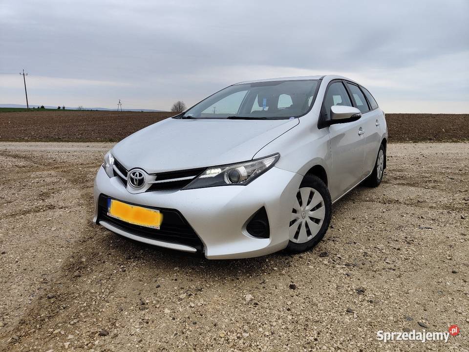 Toyota Auris 14 D4D 90 2014r Salon ZAMIANA Bogoria