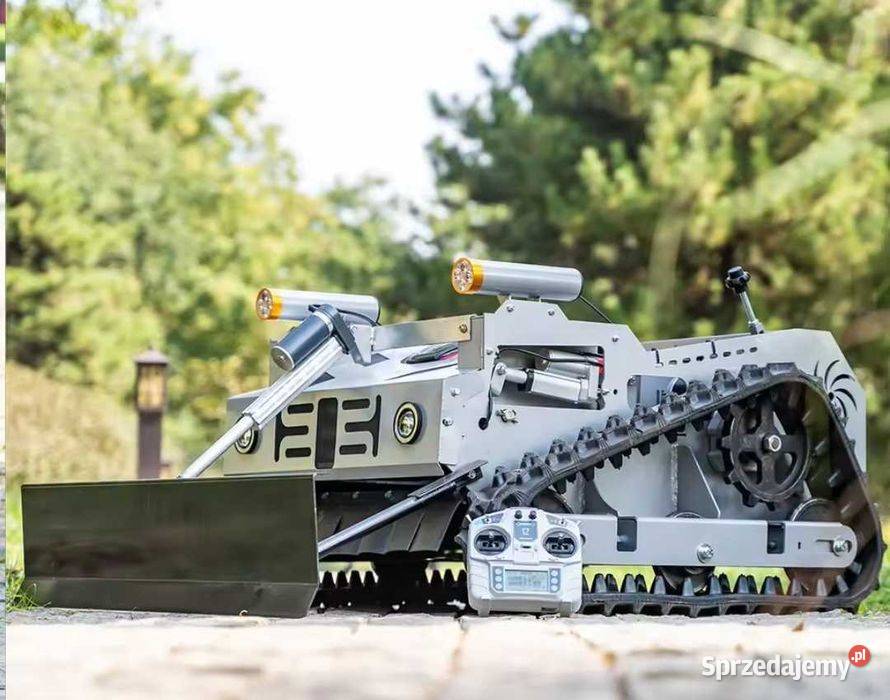 Nowa Kosiarka skarpowa spalinowa plus pług Kosiarki spalinowe Ścinawica