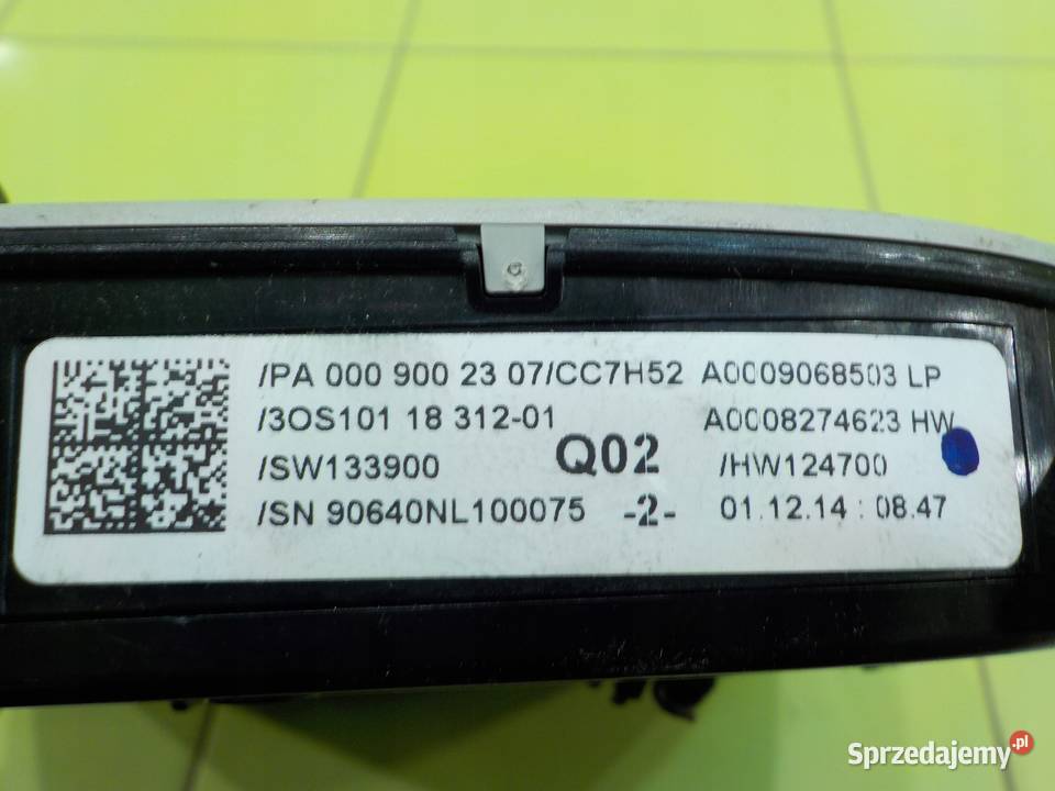 MERCEDES C W205 15r SEDAN 4D lampka podsufitki mazowieckie