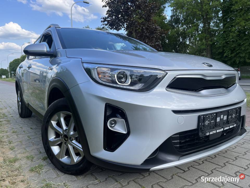 KIA STONIC 2018 12 BENZYNA AUTO IDEALNE srebrny Stonic świętokrzyskie Ostrowiec Świętokrzyski