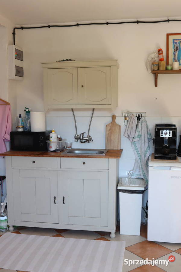 Piękny poniemiecki budynek starej mleczarni w Możdżanowo