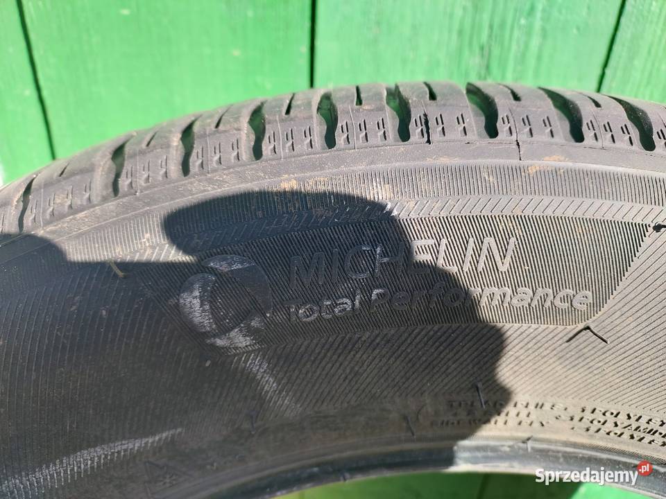 Opony wielosezonowe Skopanie