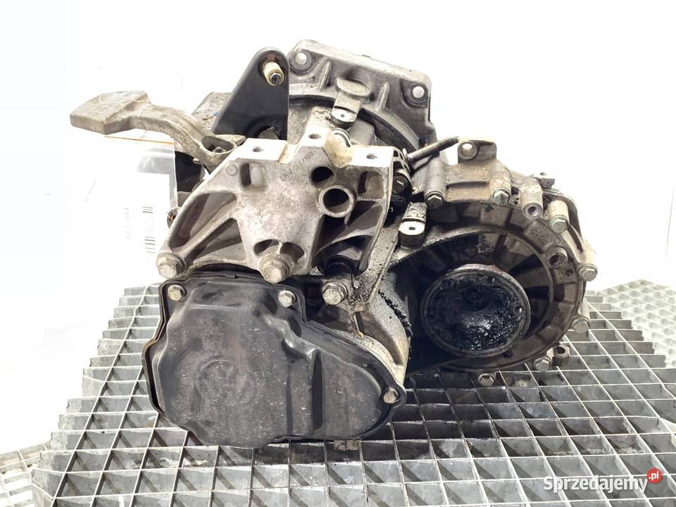 SKRZYNIA BIEGÓW VW GOLF V JCR 19 105 0310 osobowe