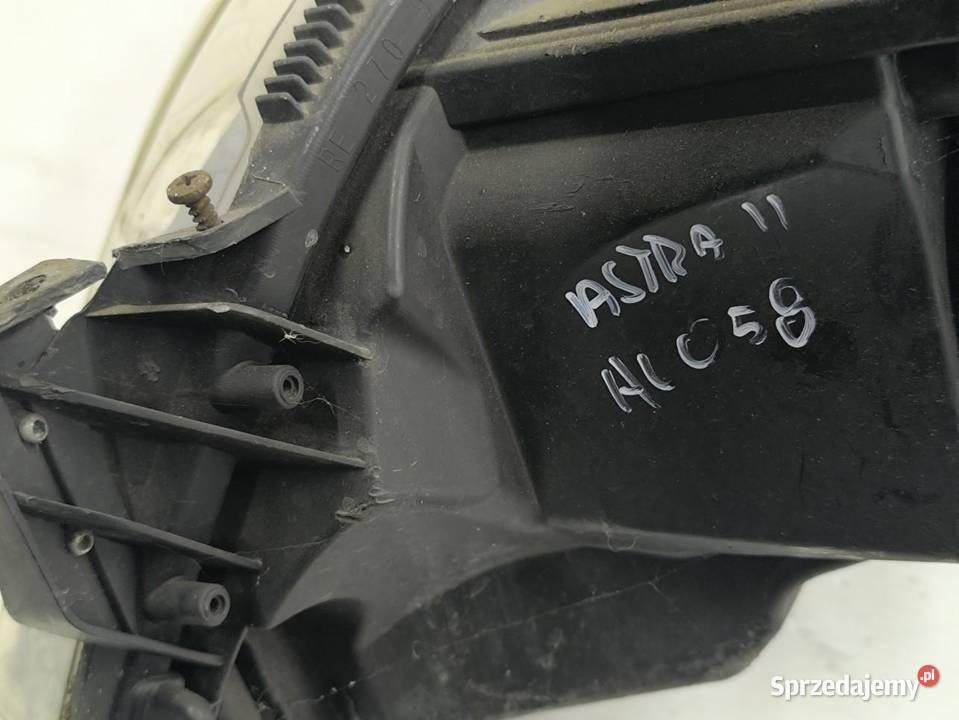 LAMPA PRAWY PRZÓD EUROPA OPEL ASTRA H 24451033RH sprzedam