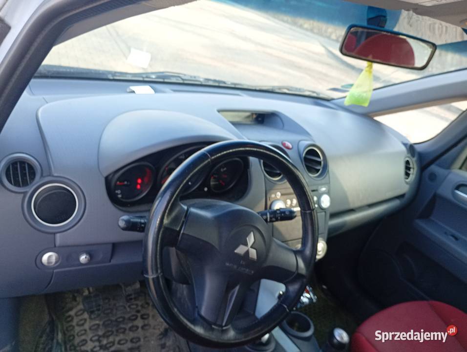 Sprzedam Mitsubishi Colt 15 benzyna świętokrzyskie Starachowice