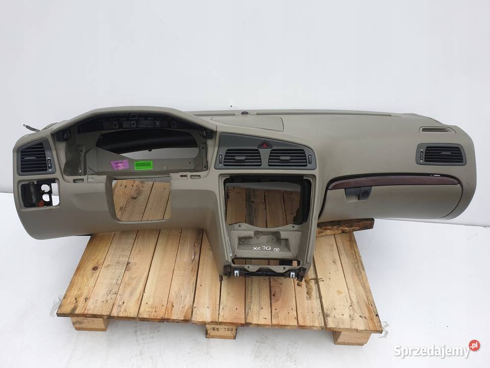 Volvo XC70 II DESKA ROZDZIELCZA KONSOLA SCHOWEK osobowe Rudka