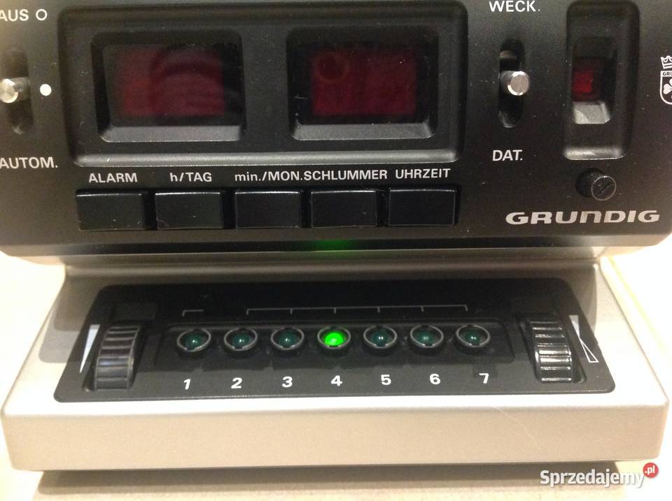 Stare Radio GRUNDIG Sono Clock 550 z papierami Nowa Sól