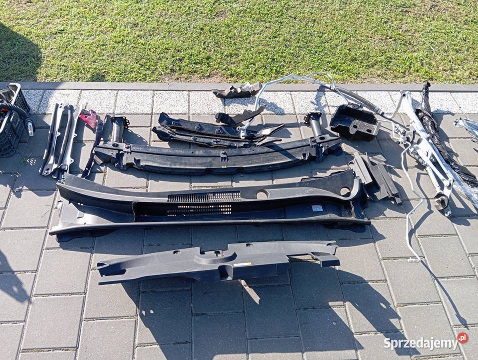 Części Toyota Corolla E21 kod lakieru 3u5 hybryda Łukaszówka
