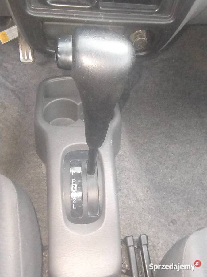 Suzuki w automacie z niskim przebiegiem Alto Motoryzacja Potok