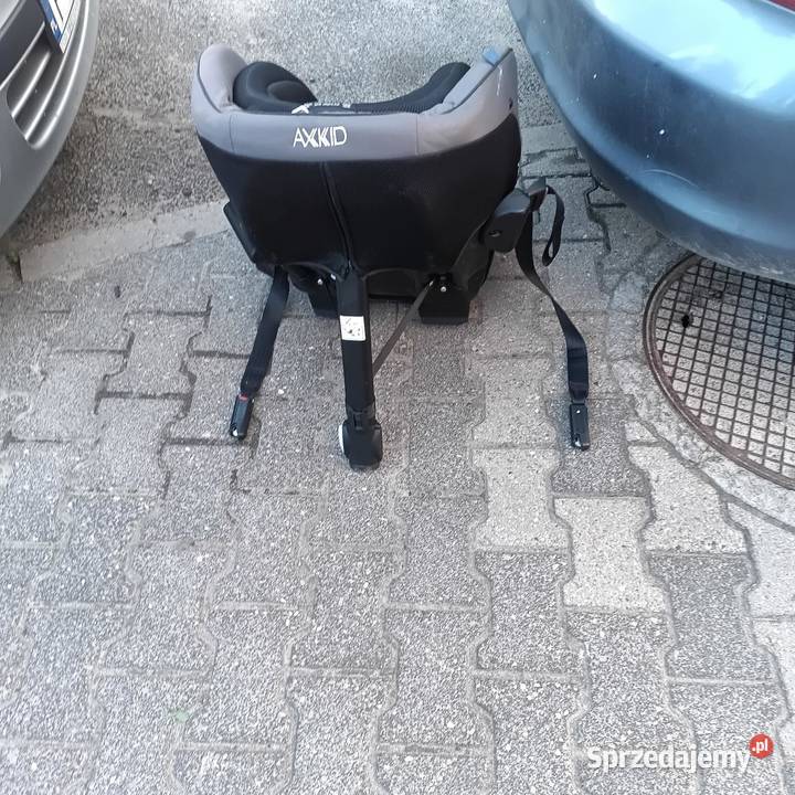 Fotelik do jazdy tyłem 025 AXKID MINIKID bez Maxi Cosi Poznań sprzedam