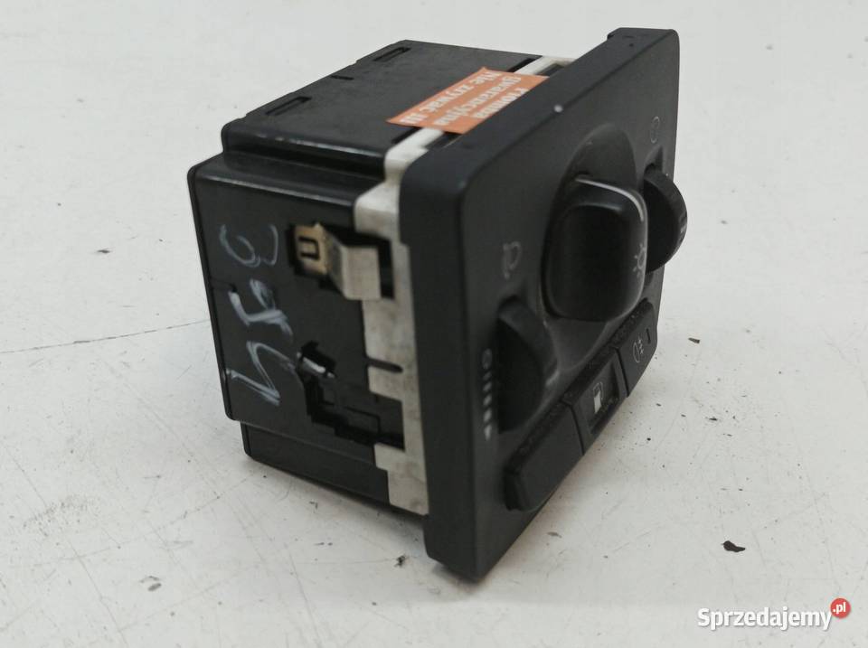 PRZEŁĄCZNIK ŚWIATEŁ 30739298 Volvo V50 I