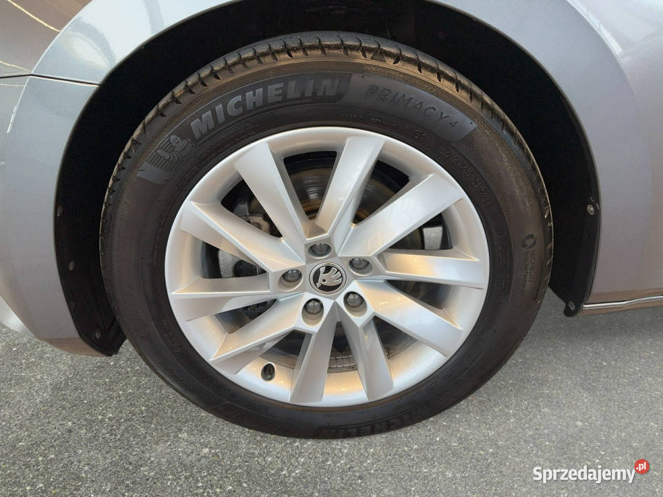 koda Superb VAT 23 Combi Ambition 15TSI 150 DSG Rok produkcji 2024 małopolskie Myślenice