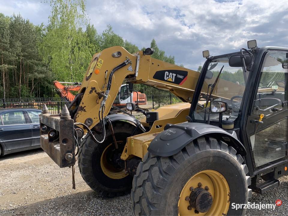 Ładowarka teleskopowa CAT TH407 Caterpillar
