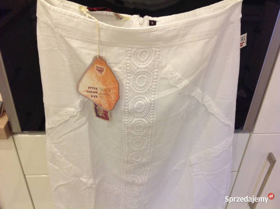 Biała spódnica z haftem r S nowa Nowa Sól