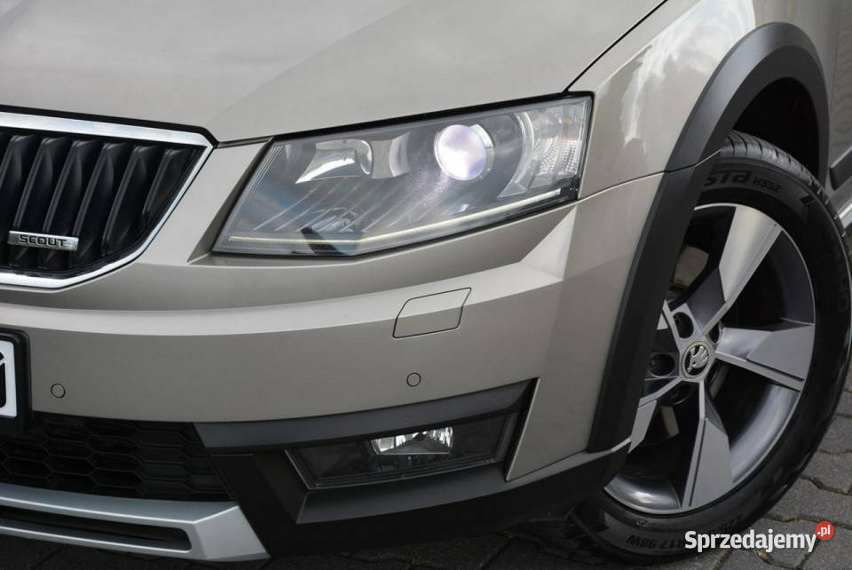 koda Octavia 20TDI184MScout Duża Navi Kamera ogranicznik prędkości