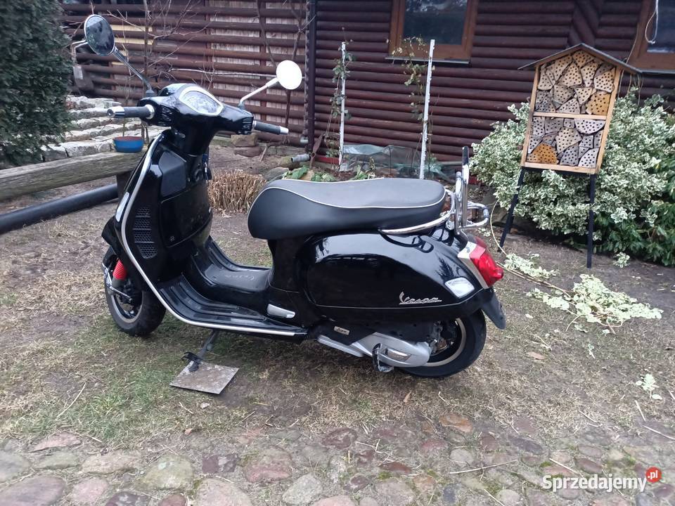 Piaggio Vespa GTS 125