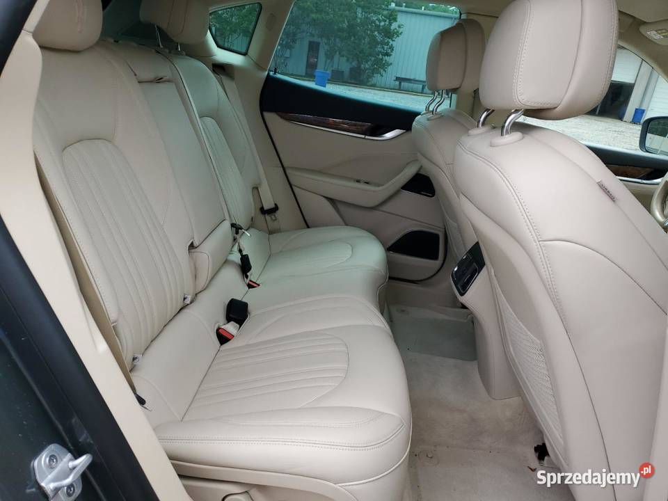 2016 MASERATI LEVANTE LUXURY SUV Częstochowa