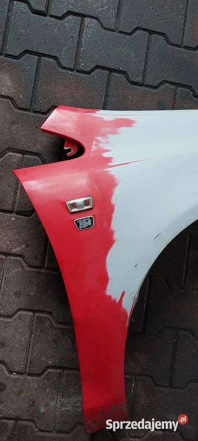 Błotnik prawy Opel Corsa D