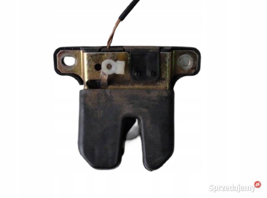 AUDI A6 A8 D2 ZAMEK ZATRZASK KLAPY 4A5827505H osobowe Przemęt