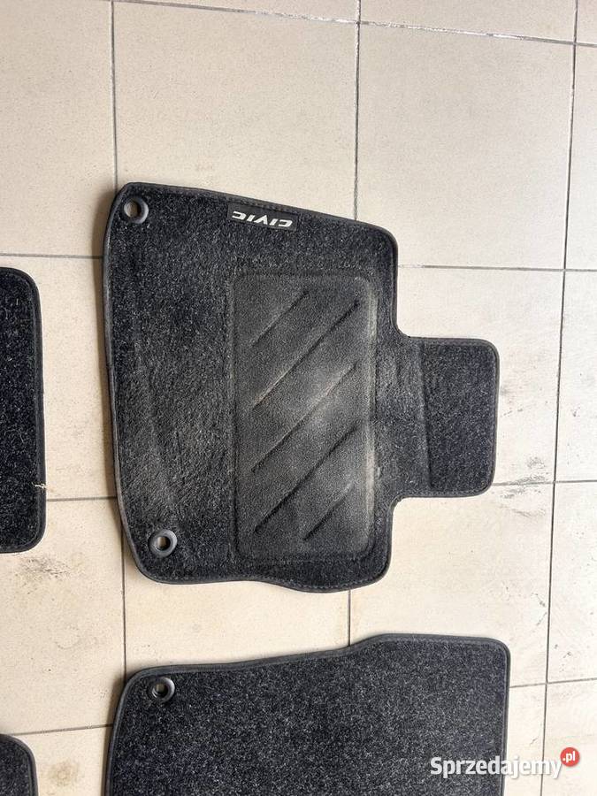 Oryginalne dywaniki do Hondy Civic UFO kilka kpl świętokrzyskie Kielce