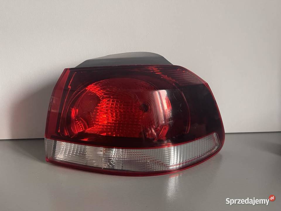 VW GOLF 6 PRAWA LAMPA TYŁ CIEMNA Ostroróg