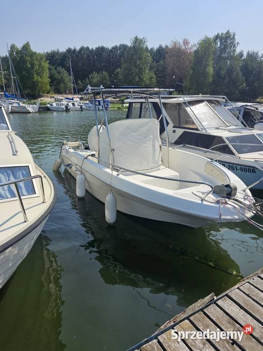 Łódź motorowa wędkarska motorówka z przyczepą